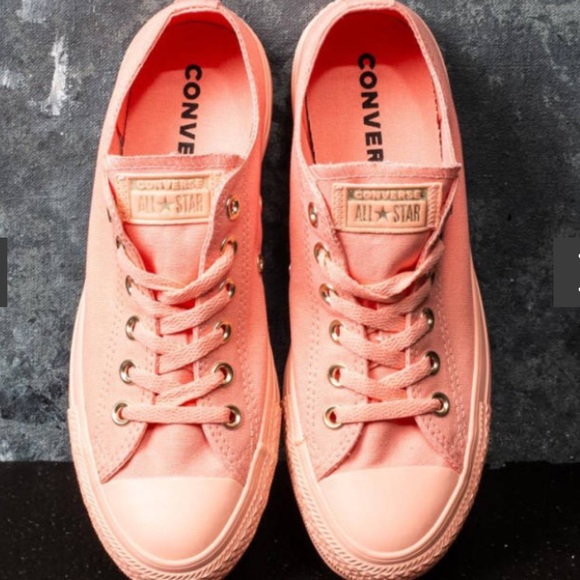 NWB 🍑 CONVERSE WOMENS ALLSTAR LOWTOP SZ 7 - Picture 6 of 8